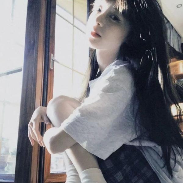 姊姊妹妹站起来
